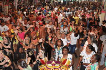 Noite muito animada na Praça do Campestre; confira a galeria de fotos