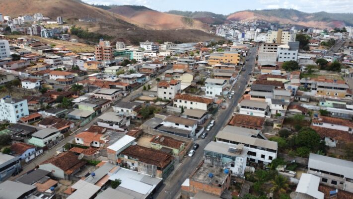 Moradores do bairro Santa Bárbara participam de reunião para Revisão do Plano Diretor