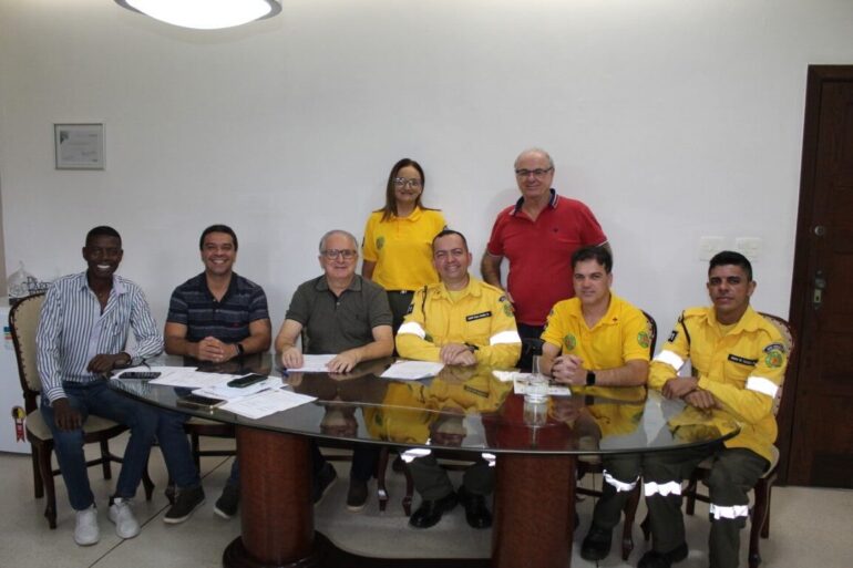 Prefeitura e Câmara de Monlevade doam veículos para Brigada Florestal Voluntária