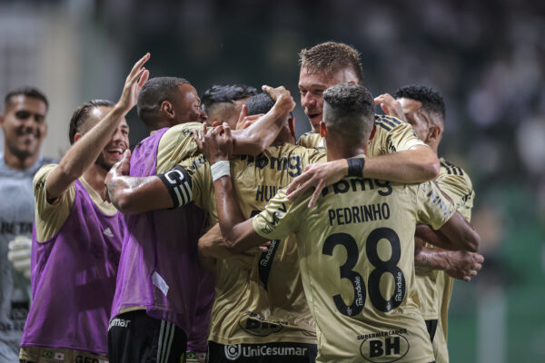 Hulk e Paulinho garantem vitória do Atlético sobre o Democratas; veja os gols da partida!