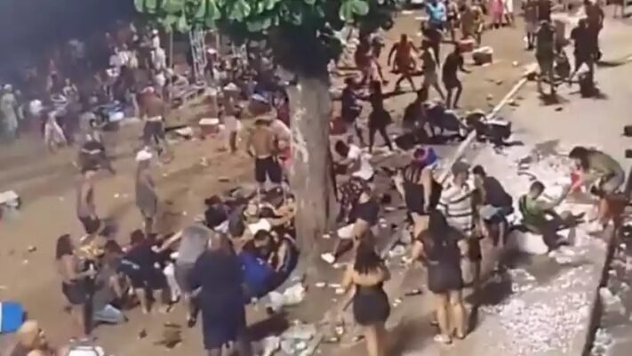 Tiroteio em bloco de Carnaval mata mulher e criança e deixa 19 feridos