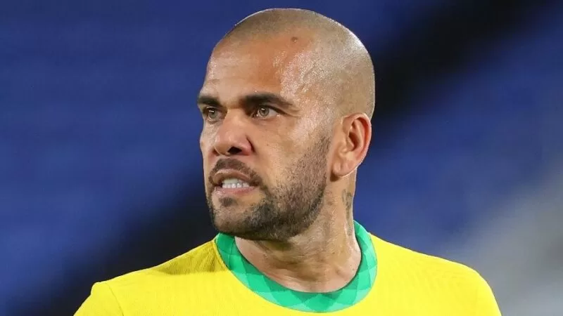 Julgamento de Daniel Alves: primeiro dia tem jogador em silêncio e mulher reafirmando agressão sexual