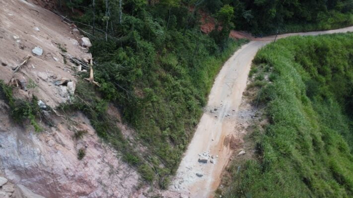 Prefeitura e ArcelorMittal retomam obras para desobstrução da estrada do Jacuí