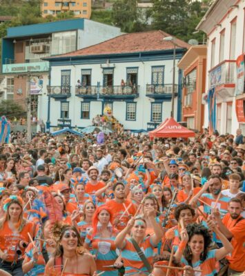 coletivo altamente, pré-carnaval itabira, carnaval itabira