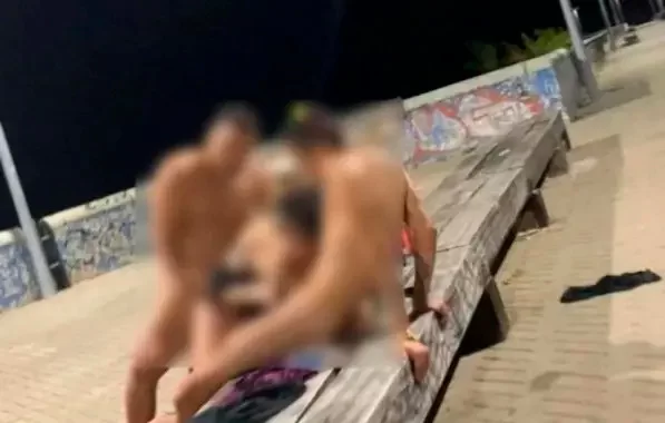 Trio é flagrado fazendo sexo em orla de praia; Polícia Civil investiga caso