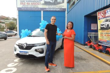 Nova Europa entrega Renault Kwid Zen a vencedora de sorteio