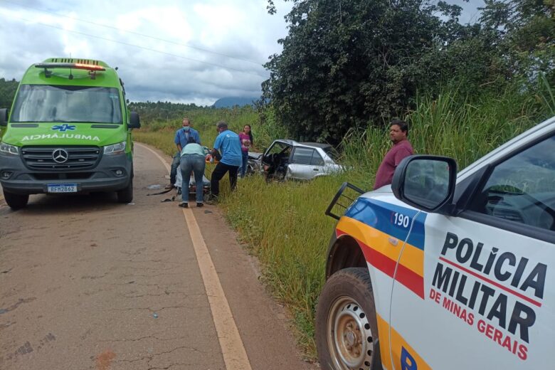 Acidente deixa vítimas graves na MG-129 em Catas Altas