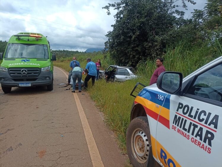 Acidente deixa vítimas graves na MG-129 em Catas Altas