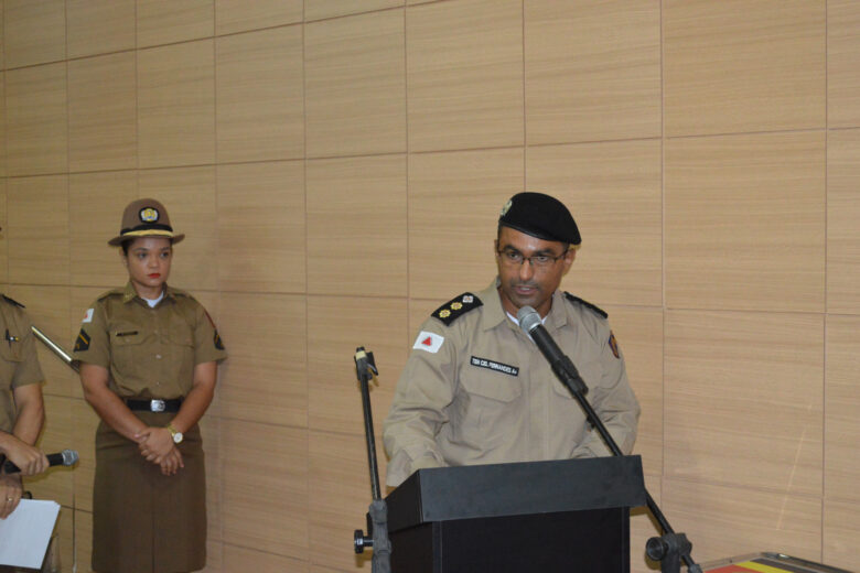 Tenente-Coronel Fernandes assume o comando da PM em Monlevade