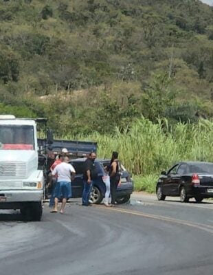 Acidente causa lentidão na BR-381 nesta quinta-feira, em Santa Luzia