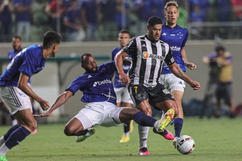 Com torcida única, Atlético e Cruzeiro voltam a se enfrentar na Arena MRV; Rádio Caraça transmite a partida