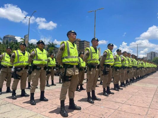 policia militar de minas gerais no carnaval