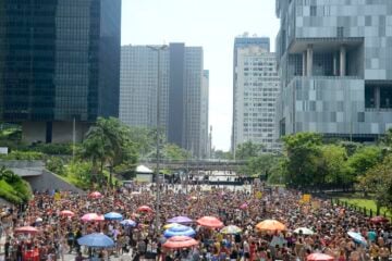 Ordem Pública aplica multas por irregularidades no carnaval do Rio