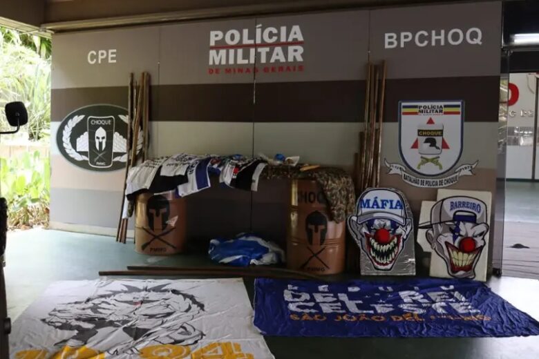 Polícia apreende porretes com pregos e explosivos em ação antes de jogo entre Cruzeiro e Atlético