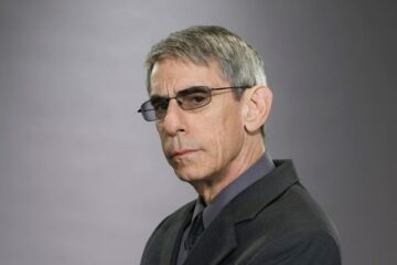 Morre aos 78 anos o ator e humorista Richard Belzer, o detetive Munch de “Law & Order: SVU”