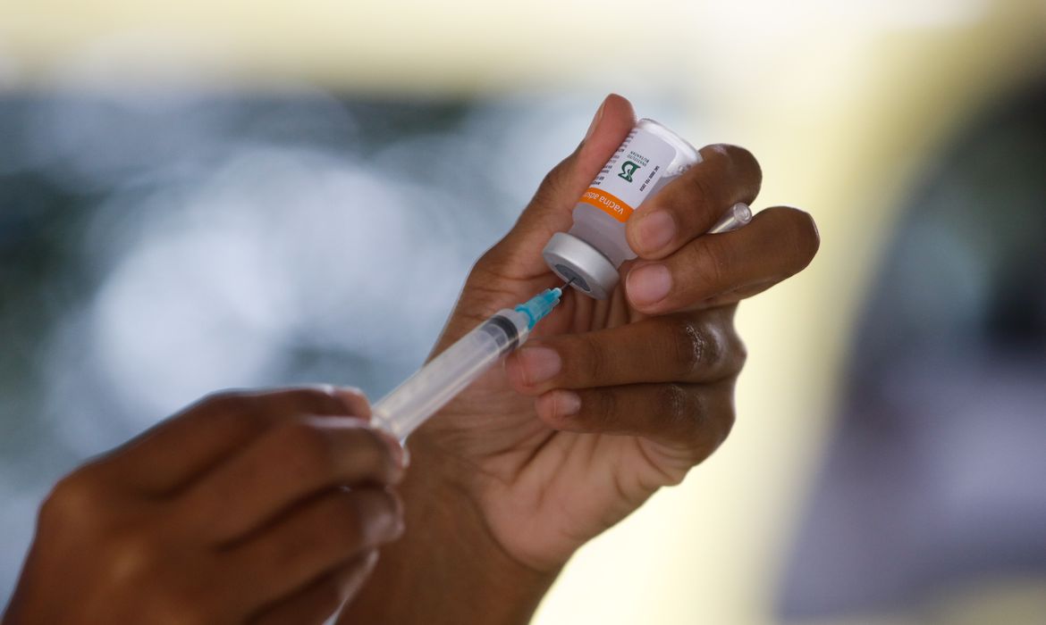 Sala de Vacina de Conceição do Mato Dentro tem horário estendido para imunização contra influenza