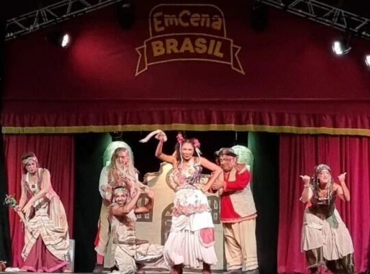 Caravana Cultural do Projeto EmCena Brasil chega a Itabira nesta semana; saiba mais!