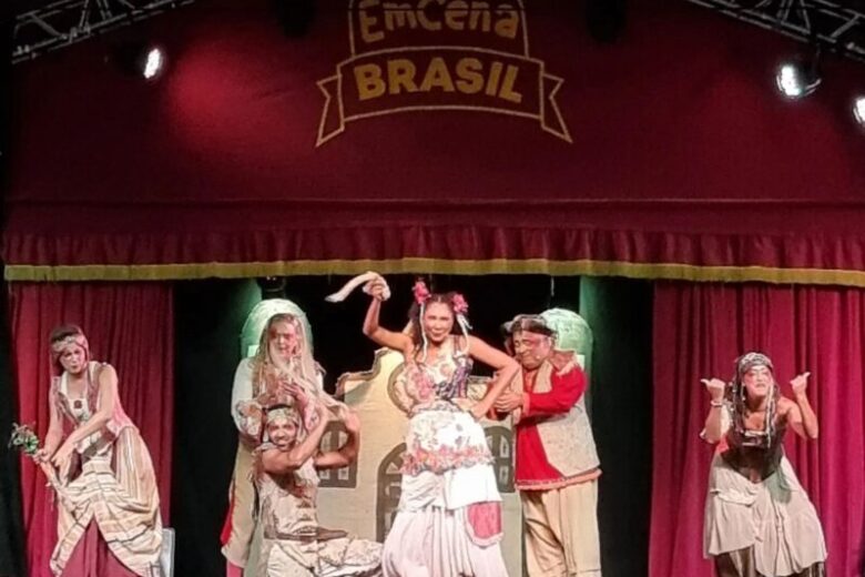 Caravana Cultural do Projeto EmCena Brasil chega a Itabira nesta semana; saiba mais!