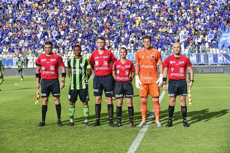 América e Cruzeiro duelam por vaga na final do Mineiro; Rádio Caraça transmite a partida