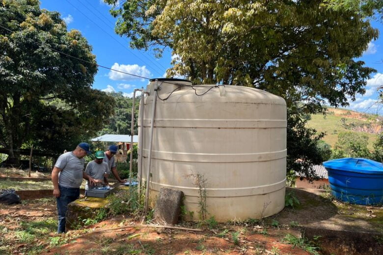 Prefeitura de São Gonçalo do Rio Abaixo instala cloradores em reservatórios de comunidades rurais