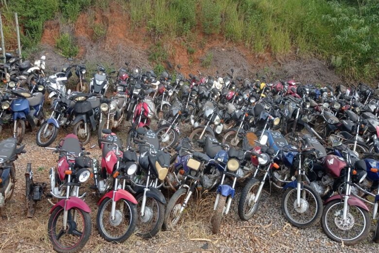 Detran promove leilão de veículos apreendidos em Itabira