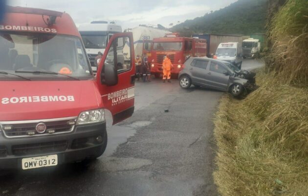 BR-381: acidente em São Gonçalo do Rio Abaixo deixa três pessoas feridas na manhã desta terça-feira