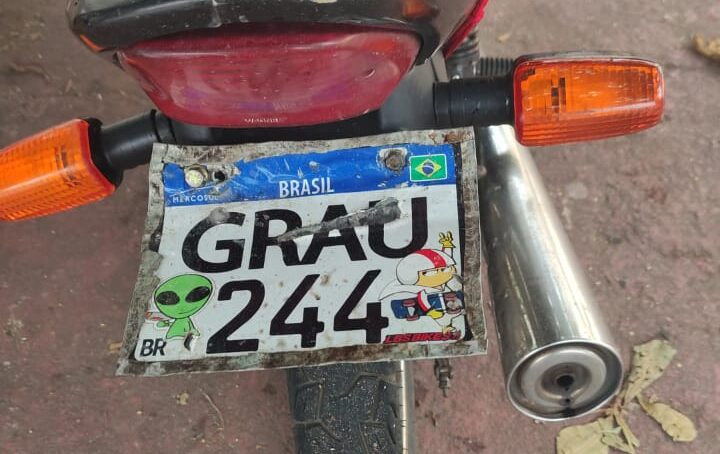 Motocicleta com placa do Grau é apreendida no Pedreira