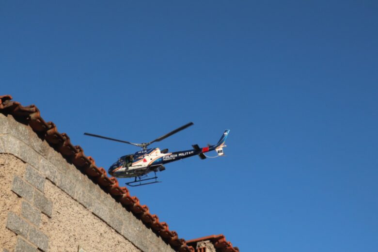 Polícia Militar realiza megaoperação contra o tráfico de drogas em João Monlevade; veja os vídeos