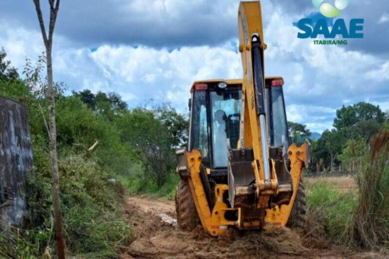 Rompimento de adutora interrompe abastecimento em quatro bairros de Itabira