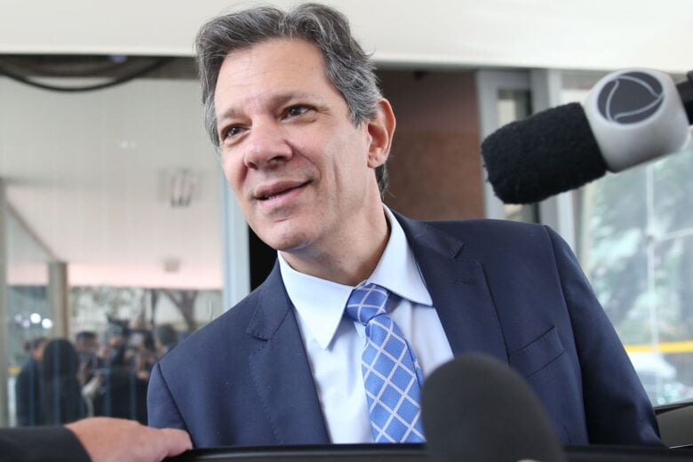 Ata do Copom veio com “termos mais condizentes”, afirma Haddad