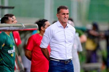 Mancini define escalação do América para jogo contra Tombense