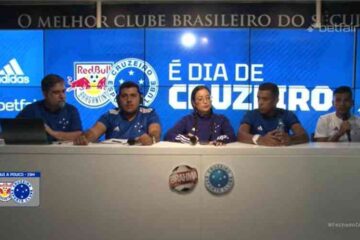 Destaque do Cruzeiro em 2023 participa de transmissão de jogo no YouTube