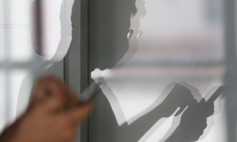 Homem é condenado a 10 anos de prisão por enganar mulheres em aplicativos de relacionamento em BH