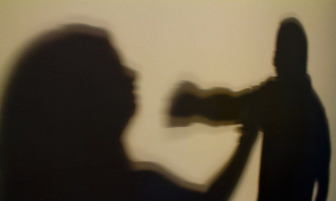“Agosto Lilás”: qual o meu papel na equação da violência contra as mulheres?