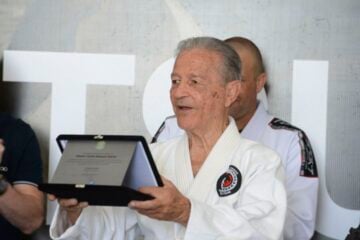 Referência do jiu-jitsu brasileiro, Robson Gracie morre aos 88 anos