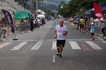 “Não pode ter preguiça, tem que ter disciplina”, aconselha José de Oliveira, o mais velho a participar da Pratique Run – DeFato 30 Anos