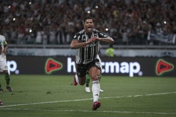 Frango com o Galo? Rafael falha e Atlético-MG vence Cruzeiro em clássico mineiro