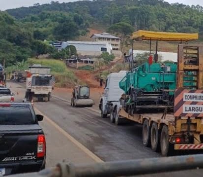 Obras de recapeamento causam lentidão na BR-381