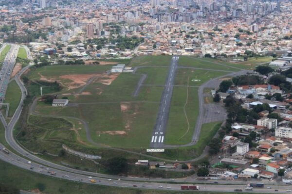 aeroporto carlos prates, em belo horizonte