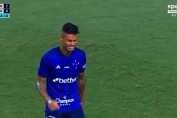 “Ah, eu tô maluco!” Cruzeiro vence Náutico e avança na Copa do Brasil