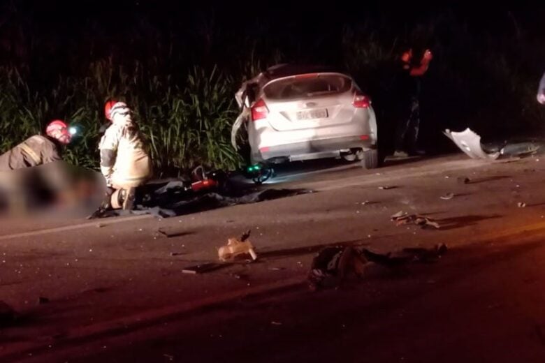 BR-381: uma pessoa fica ferida em acidente entre carreta e carro, em Sabará