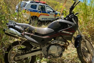 Falcon furtada é encontrada às margens da BR-381