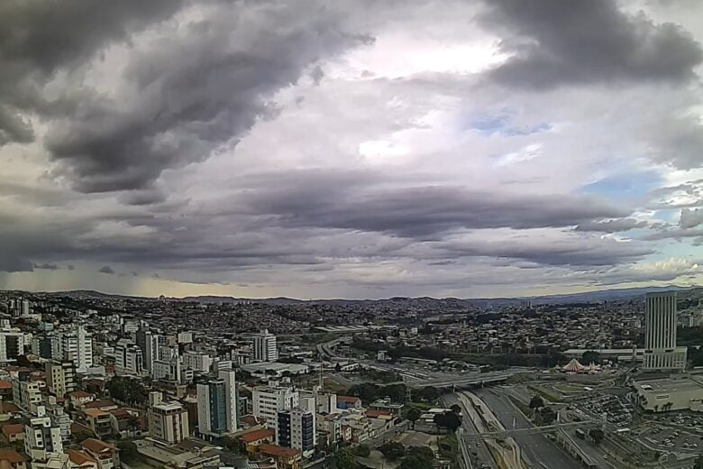 Em 10 dias, região Centro-Sul de Belo Horizonte já registrou mais chuva do que o esperado para o mês de abril