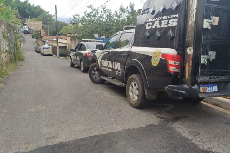 Polícia Civil prende 13 pessoas durante operação em Santa Bárbara