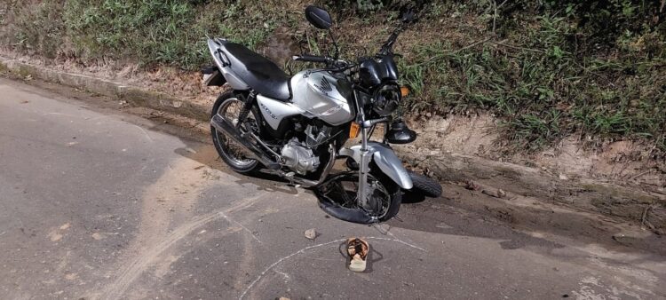 colisao-frontal-entre-motos-deixa-dois-feridos-em-itabira