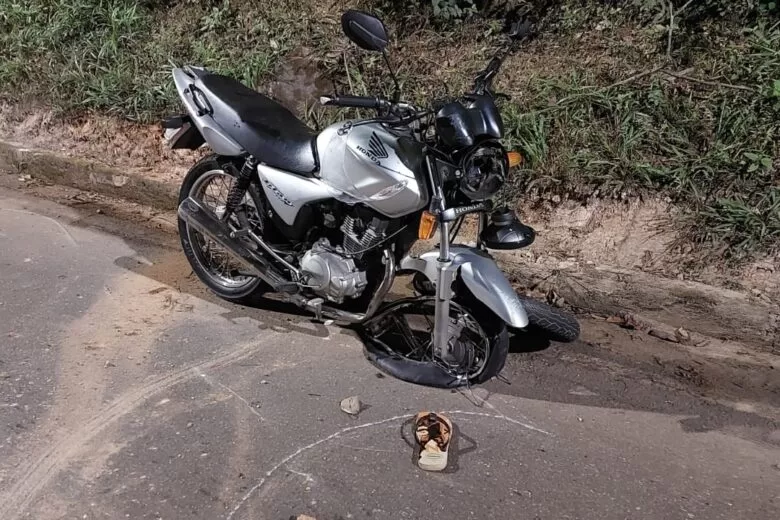 Colisão frontal entre motos deixa dois feridos em Itabira