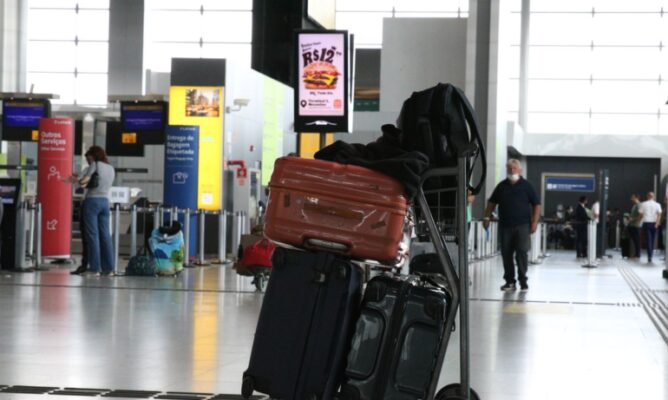 aeroporto de guarulhos, mala; babagem;