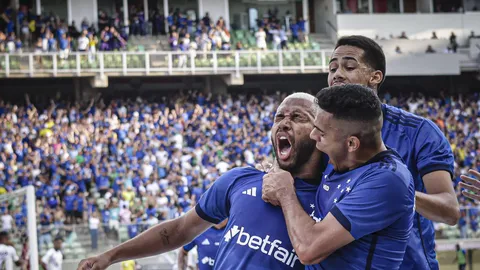 Cruzeiro confirma boa fase e vence o Santos no Independência