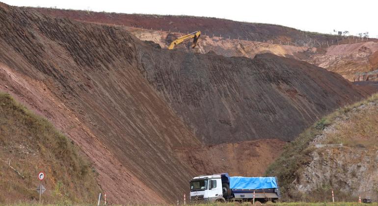 Justiça derruba decisão que proibia atuação de mineradora na Serra do Curral, em BH