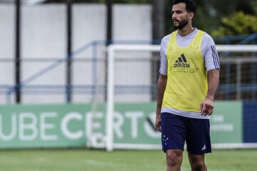 “Em nenhum momento quis prejudicar ninguém”, diz Dourado sobre discussão em jogo do Cruzeiro